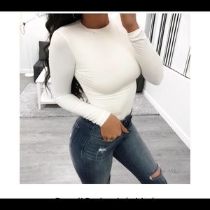 Whit body suit brand new